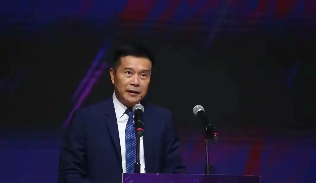 陈海涛百思不解！广东男篮输给江苏男篮，杜锋把失利原因归结于球员们能量不足。虽然杜