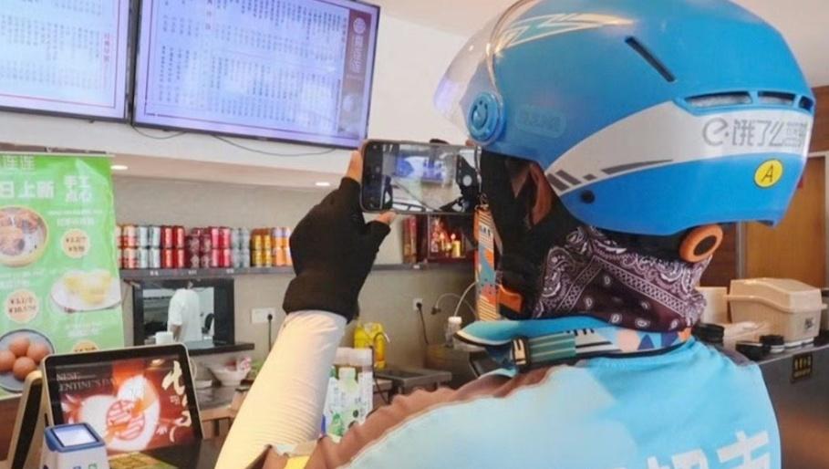 玉环这场集体生日让骑手小哥更有归属感穿梭城市的骑手小哥终于被温柔以待！集体生日会