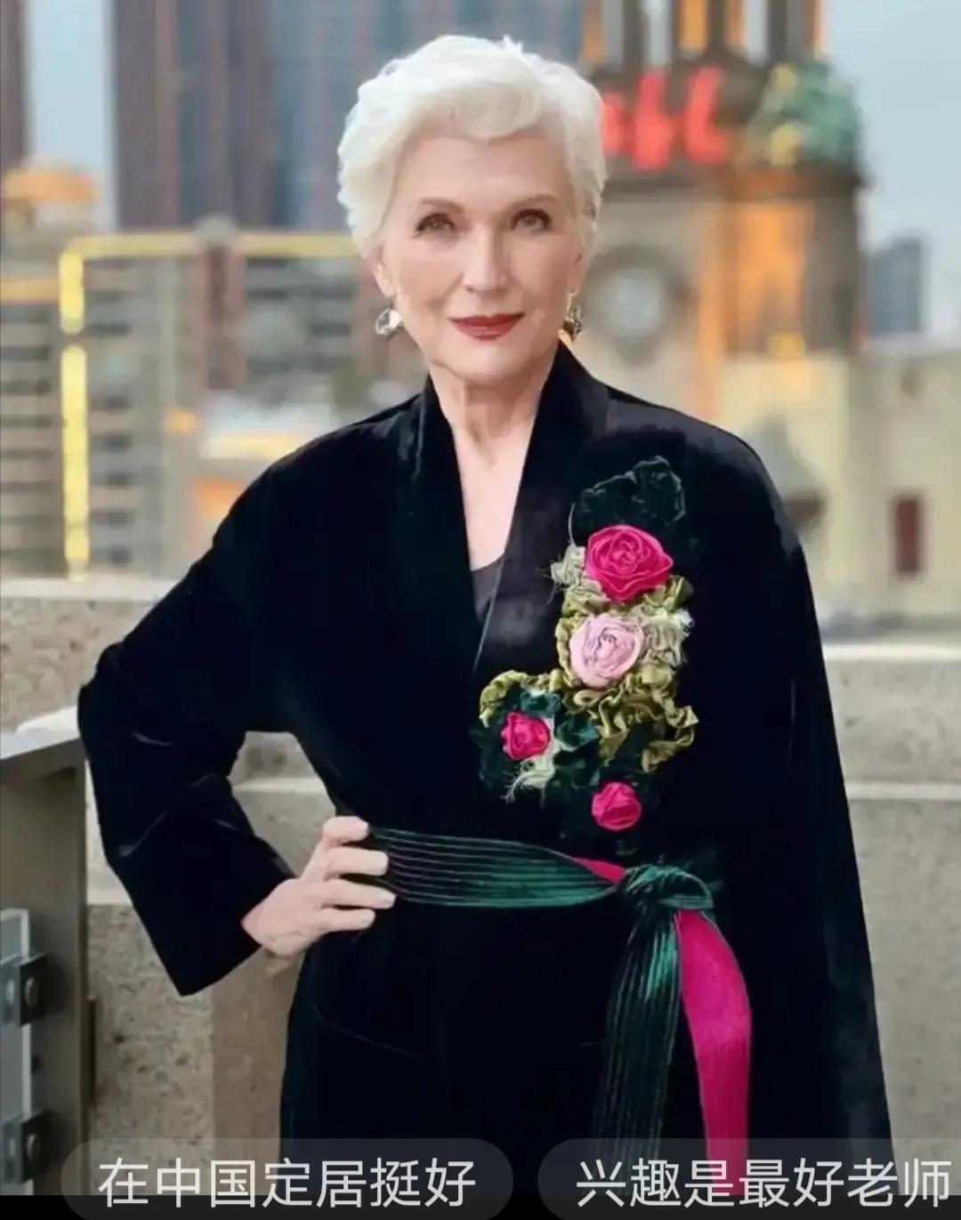 嘿，你有没有好奇过，世界首富的妈妈到底是用了啥神奇的教育方法，竟然能培养出三个亿