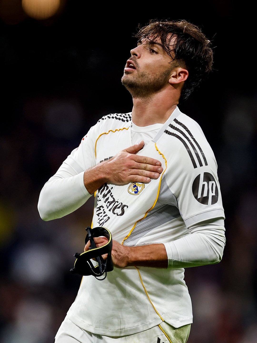 阿斯报：劳尔·阿森西奥不想离开皇马，他决心扭转目前的局面。这名球员明确表示，他对