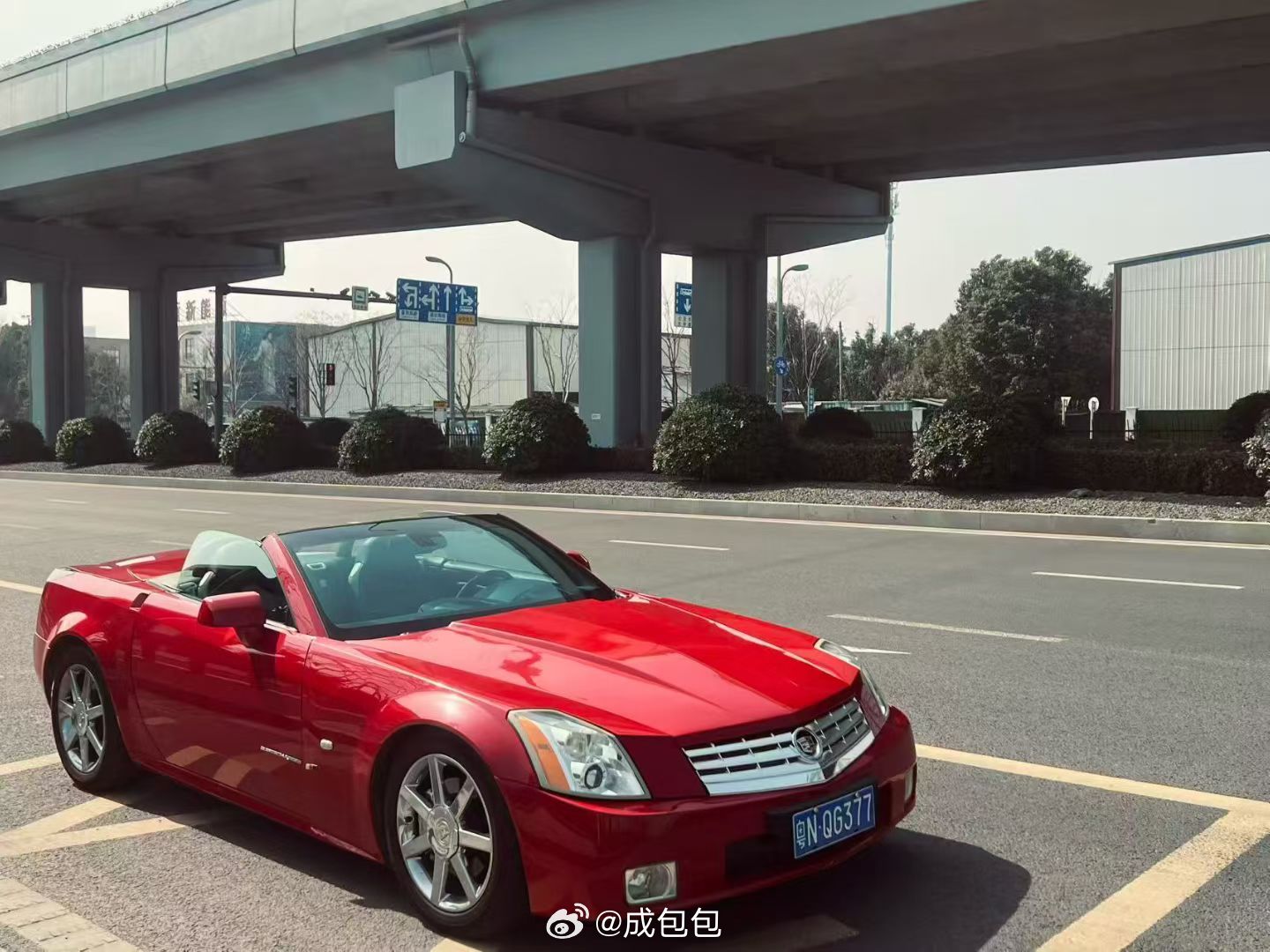 凯迪拉克  XLR真男人开V8 