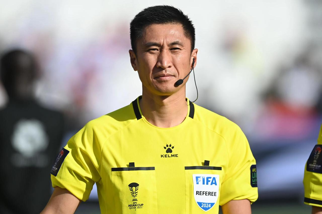 中国队没去 但中国裁判到了
笔墨论球决战世界杯
美加墨世界杯，有四十八支世界球队