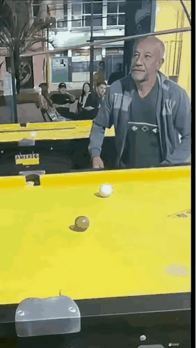 大爷这就是老了，
江湖还有他们的传说。