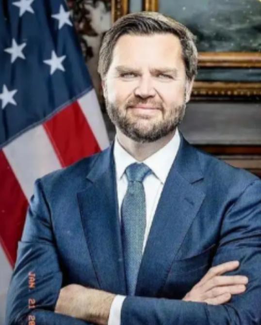 美国政坛突发变动，“乡巴佬”万斯或将成为新一任总统！就在刚刚，特朗普公开爆料，他