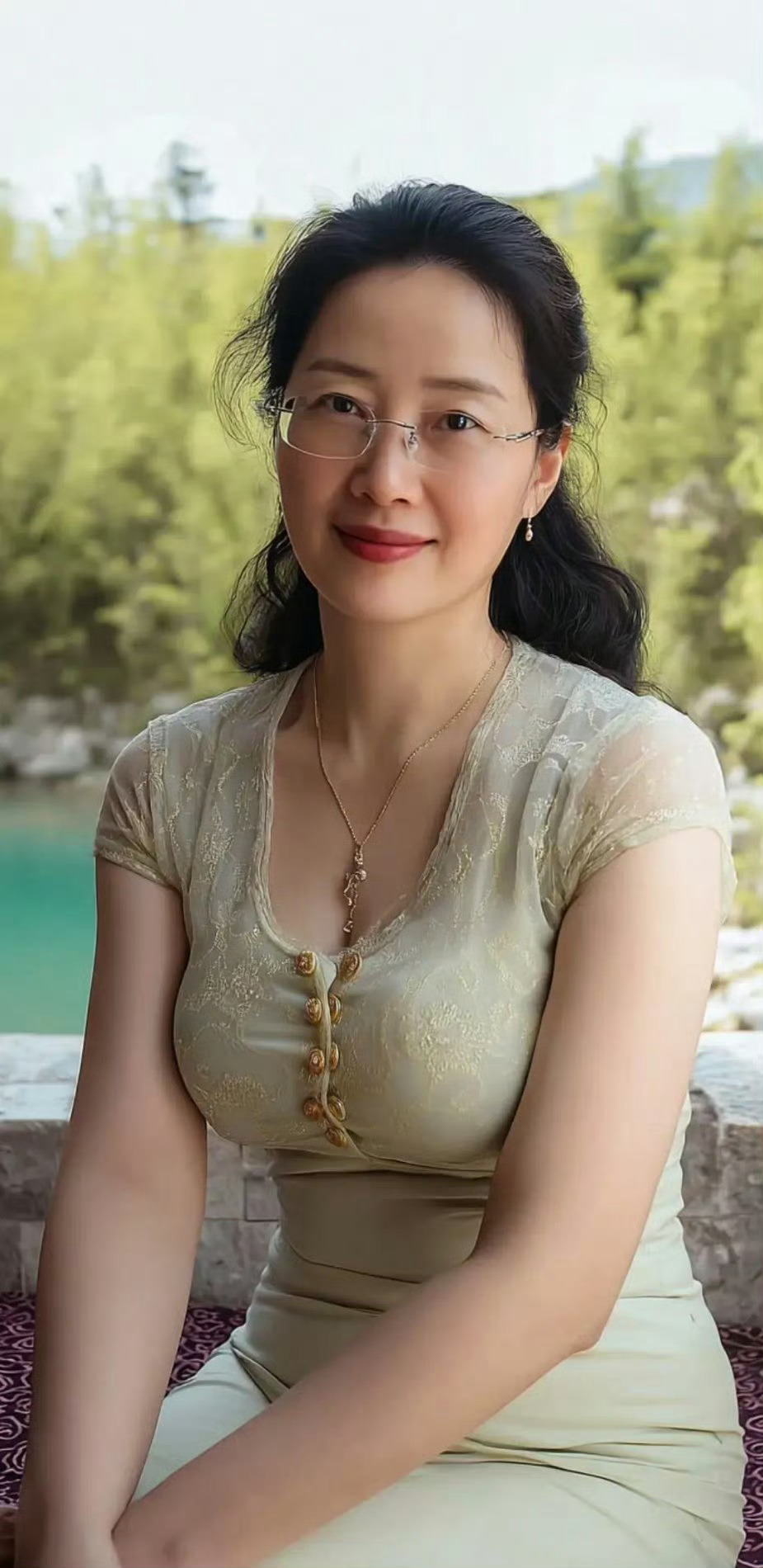 什么是情商？1、情商就是：吃饭前，先夸一下做饭的人。对于自己没出力就享福的事情，