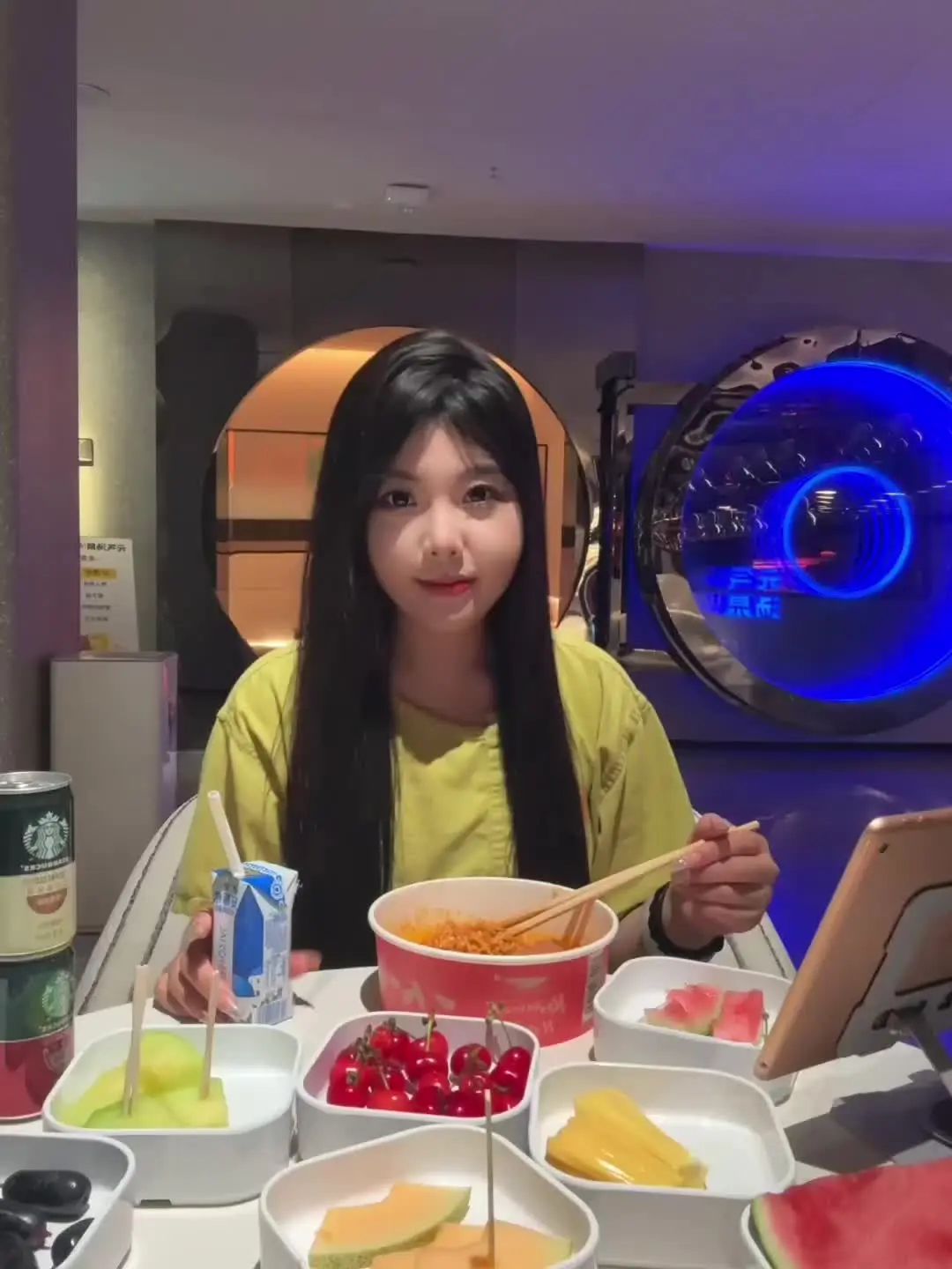 你对谁都一样的话 明天我就忘记你.