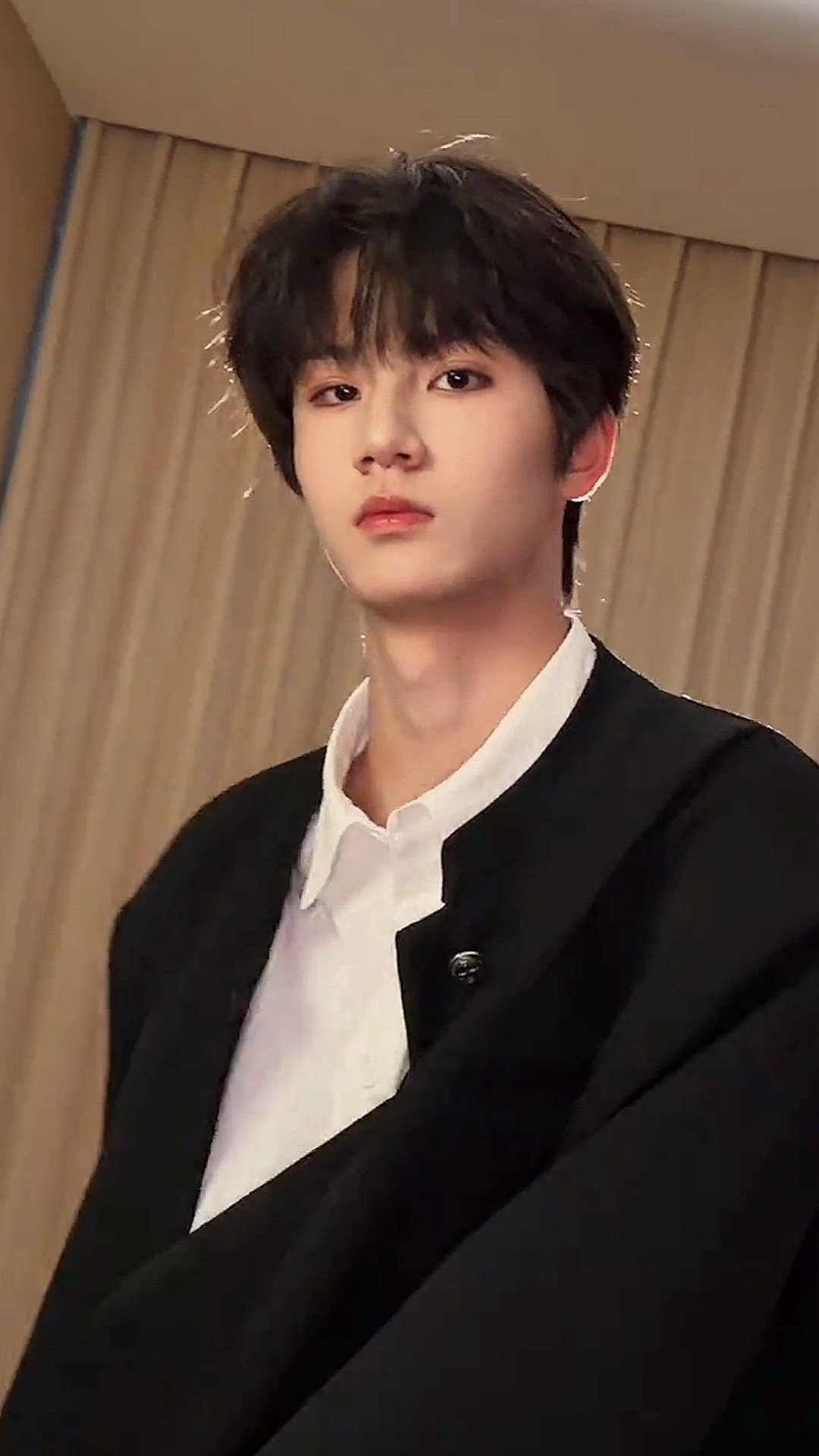 李煜东cha了锁rnb手势舞东哥，这下真的成为东哥了 