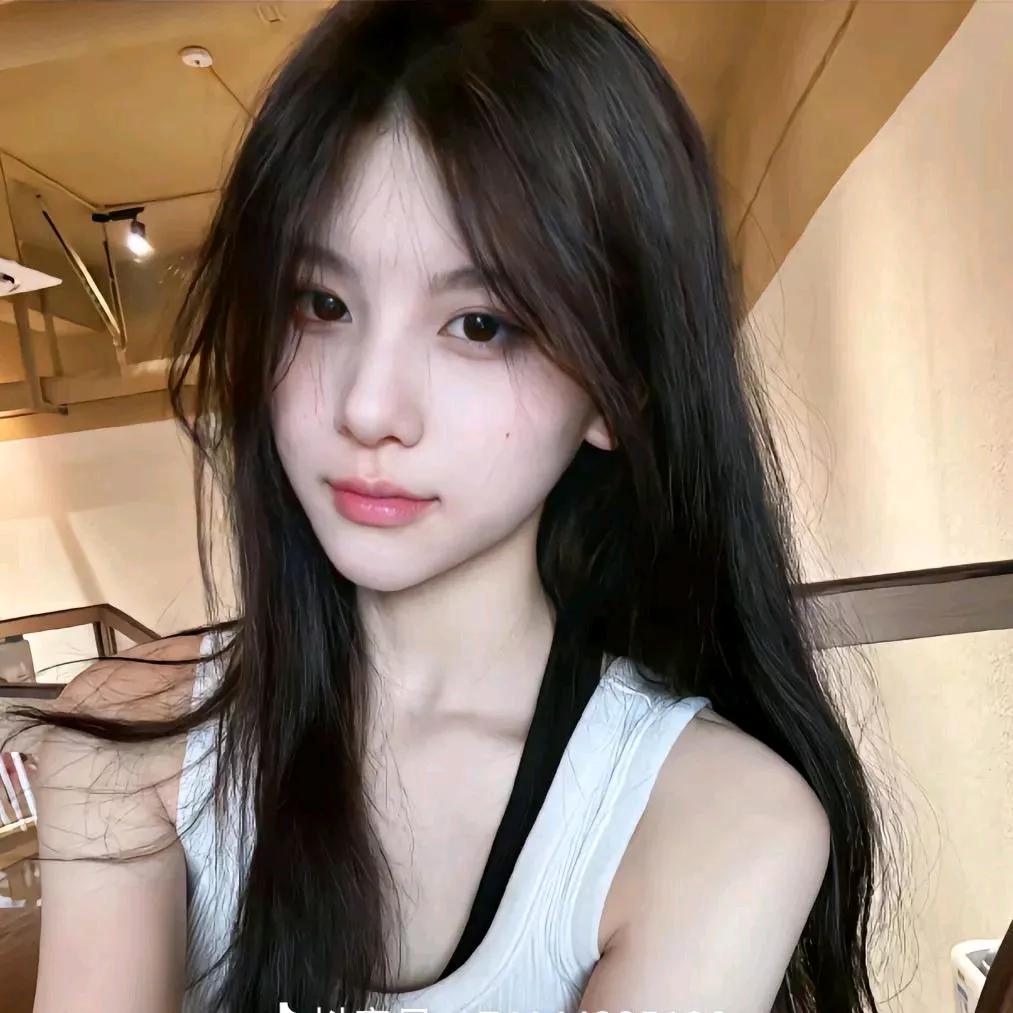 温柔女孩，微笑瞬间，心动不已