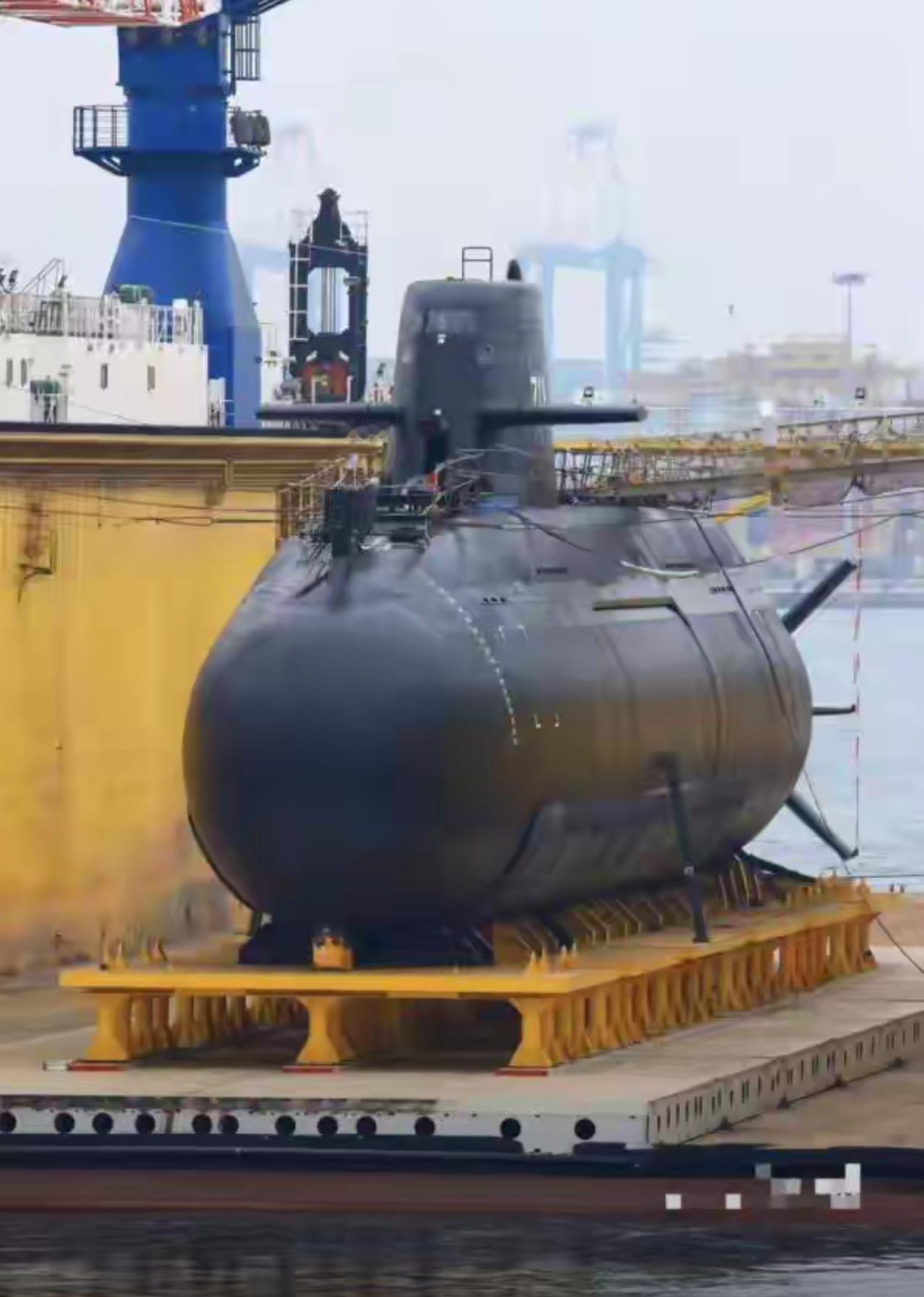 近期多家外媒接连实锤，印度深度介入台军海鲲号潜艇建造一事。《印度国防研究之翼》4