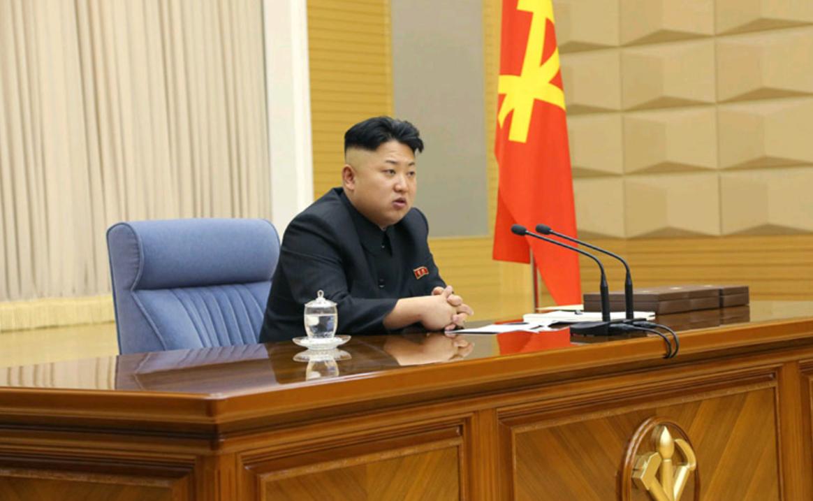 从北京学习经验？1个月后，金正恩也要大阅兵，朝鲜大杀器将亮相。金正恩从北京回国后