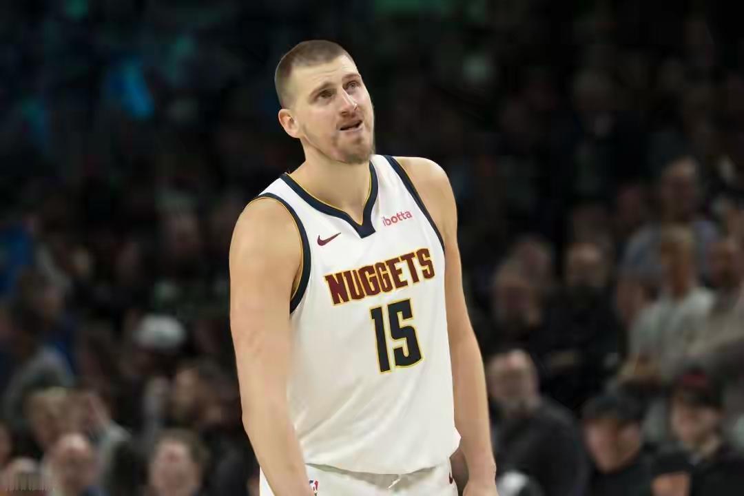 NBA联盟现役第一阵容--谁与争锋！
说第一，论第一，第一阵容，横空出世，征战联