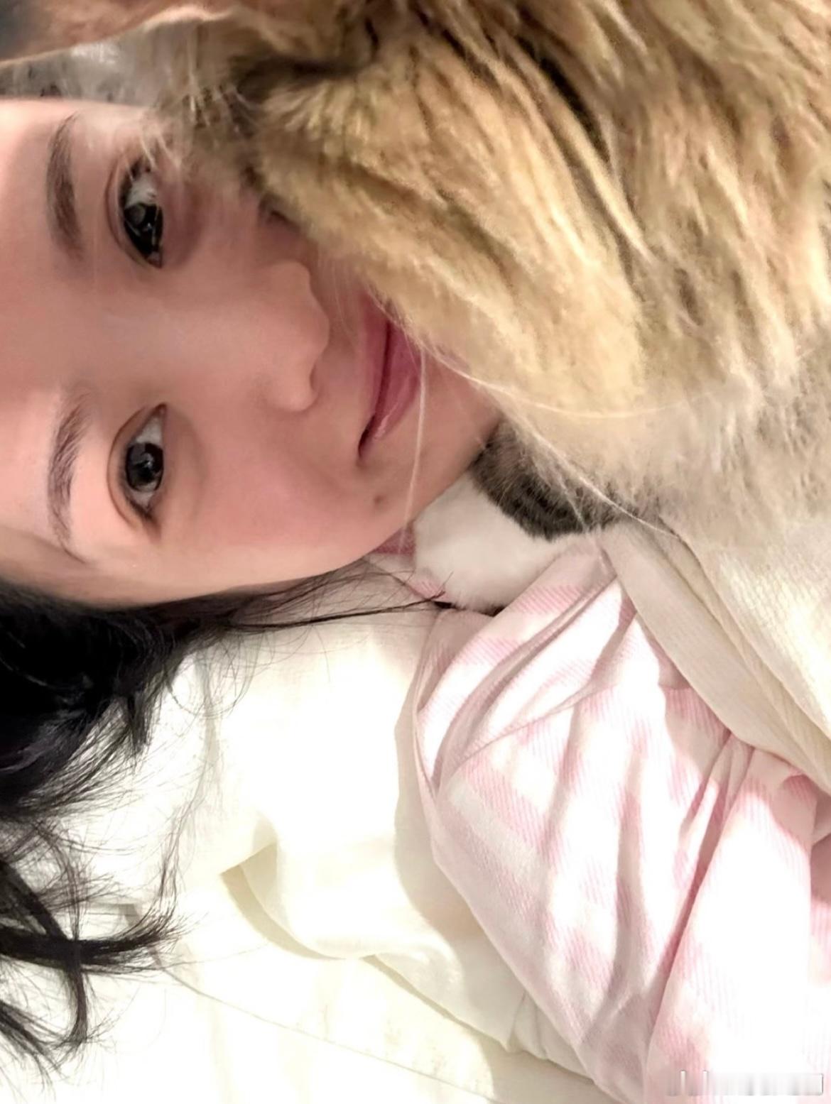 田曦薇挑好的长  田曦薇挑父母好的五官长 别人遗传中和优缺点，田曦薇只继承好看五