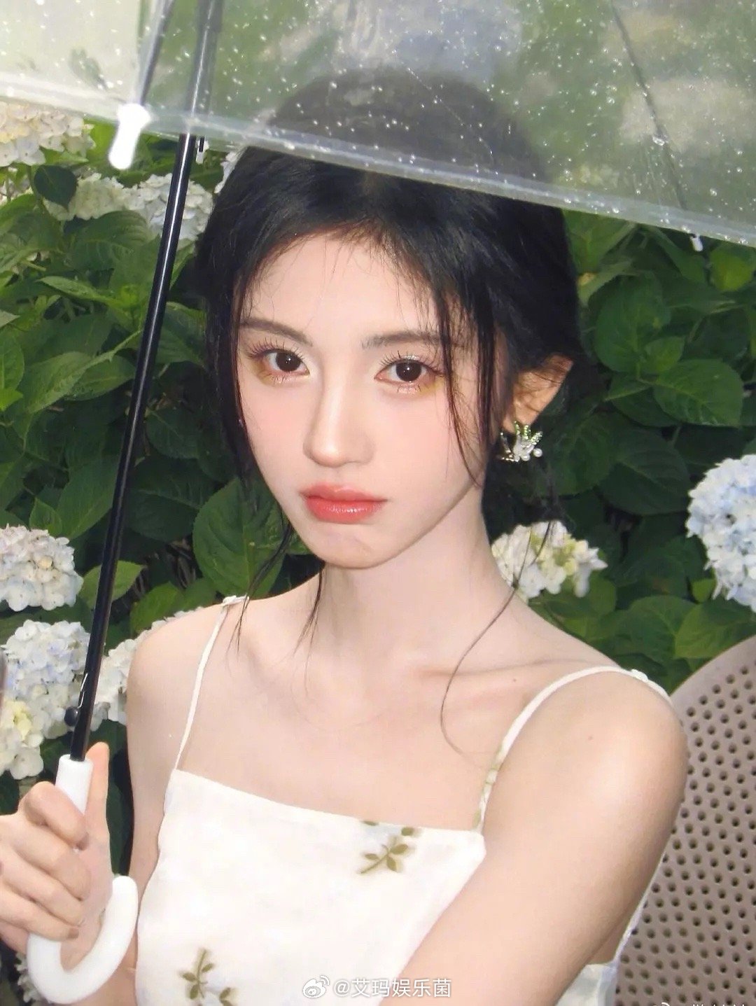 鞠婧祎这个眼妆好美，是花仙子吗 ​​​
