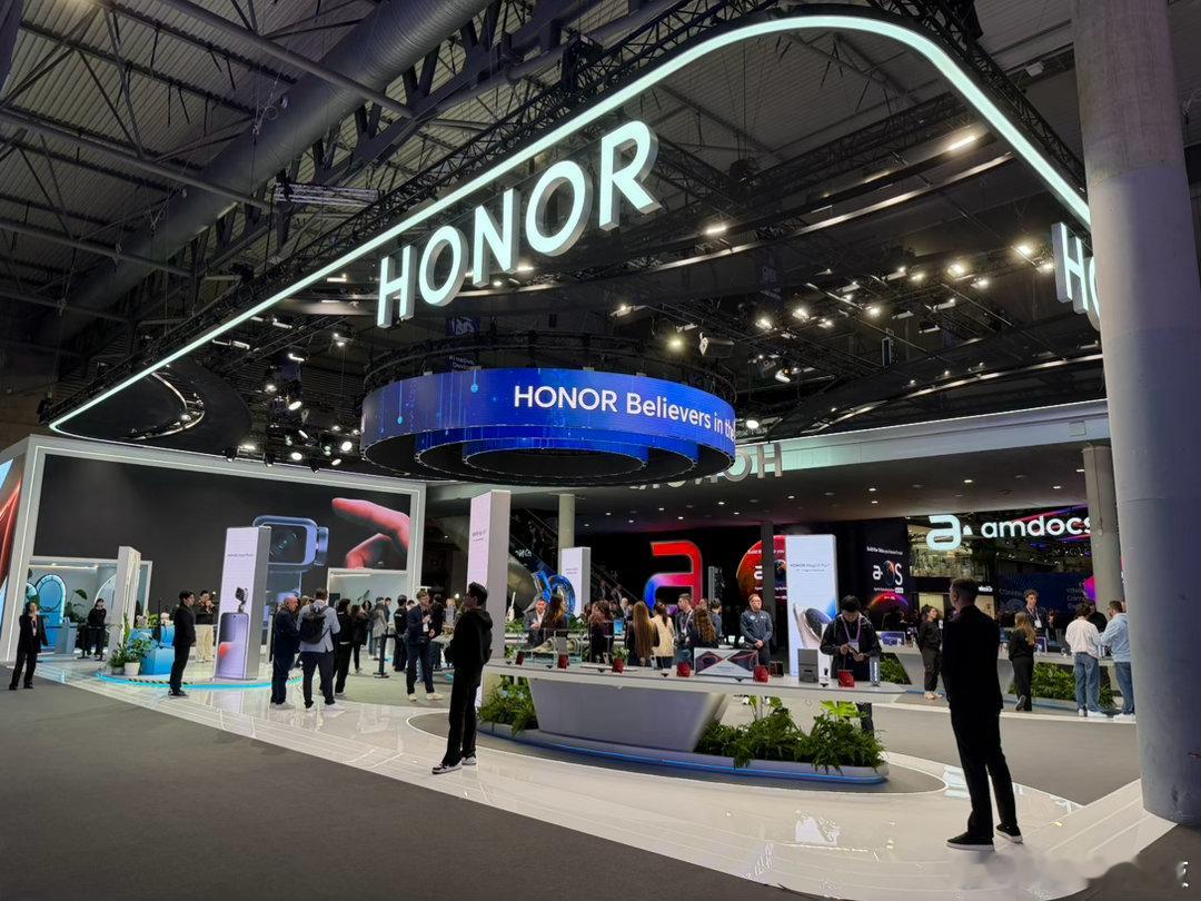 荣耀涨价 涨300还行不算多，今年不涨价的是小概率了