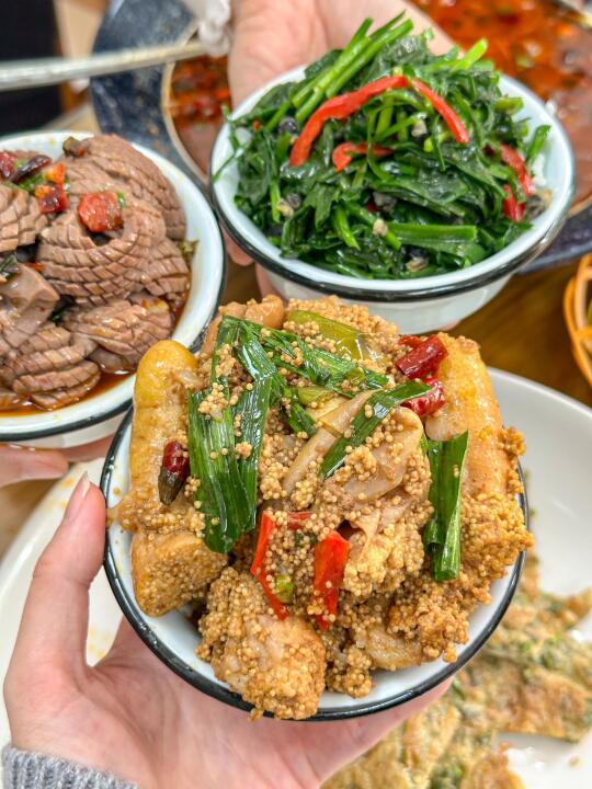 来汤山吃上了正宗农家土菜了👍🏻