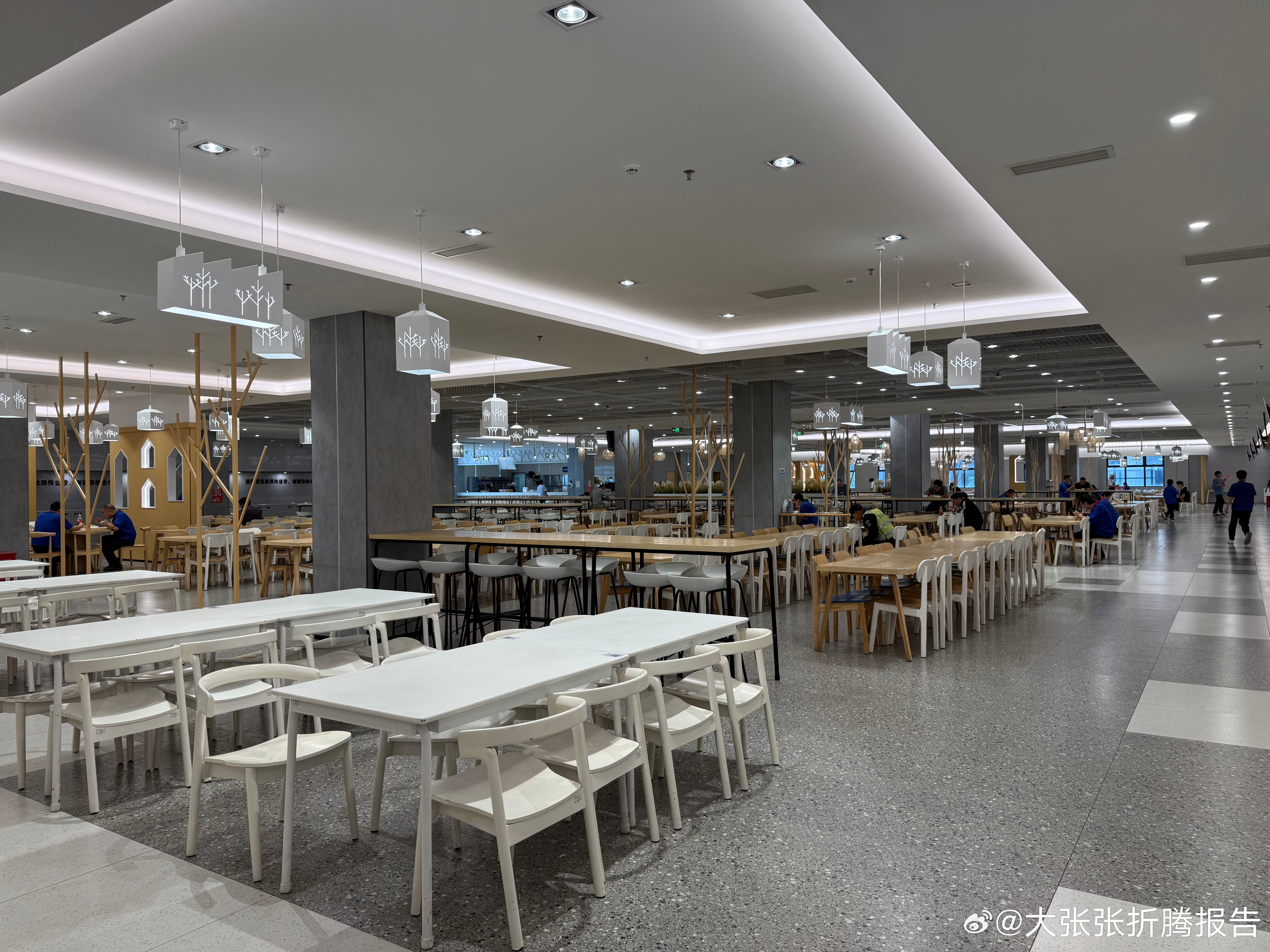 比亚迪春招4000+人✨比亚迪扩招抢人才促发展，此次全国大规模招聘，正是龙头企业