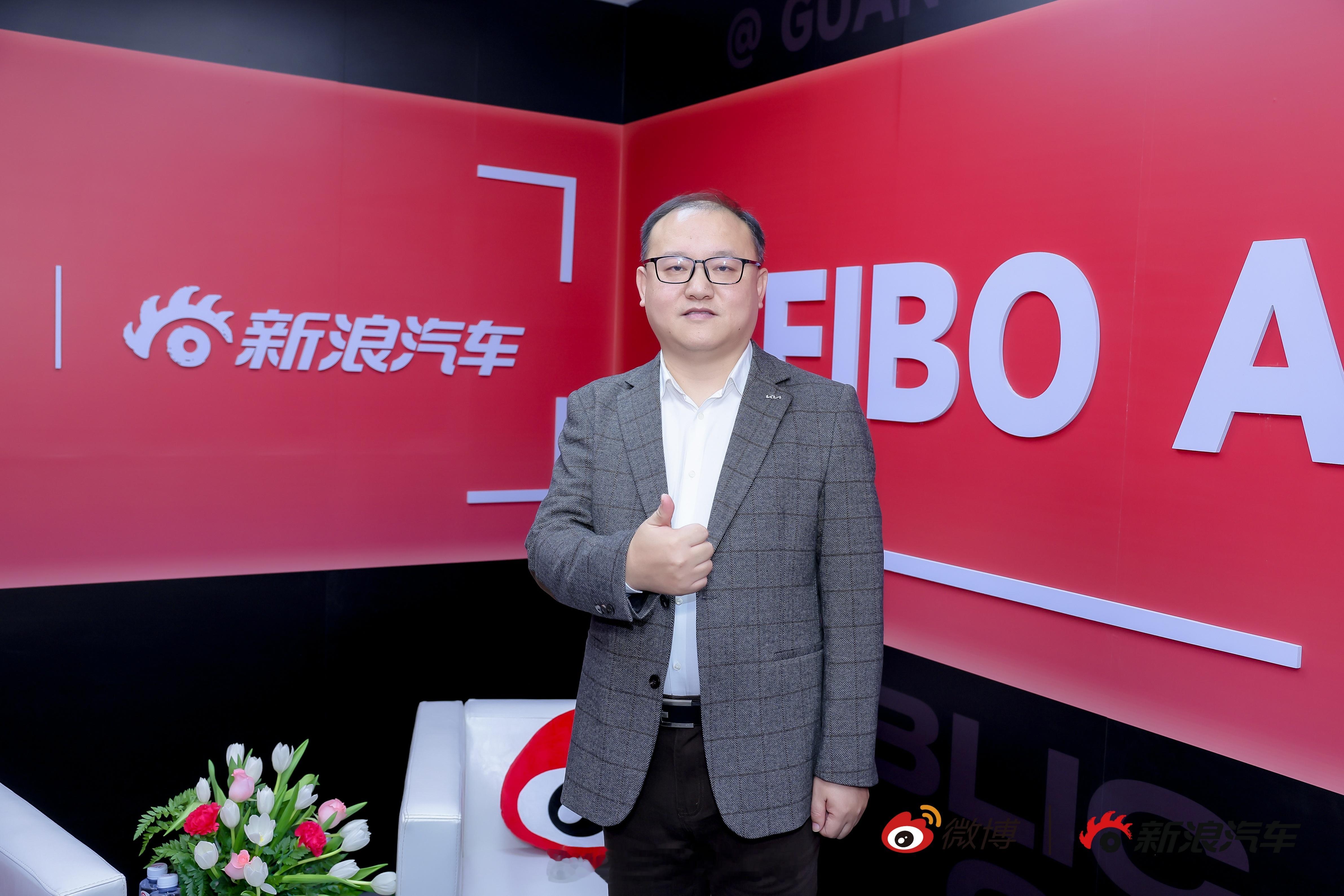 11月21日，正式开幕，在此期间，新浪汽车与车企高管展开高端对话，发表观点，预判