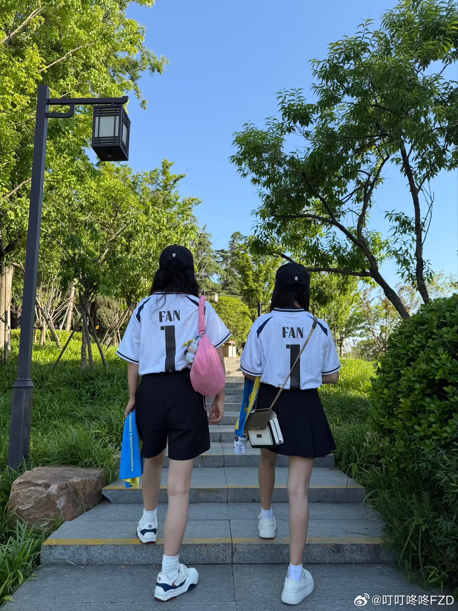 呼叫 想你了[来抱抱][来抱抱][手指比心][手指比心] ​​​