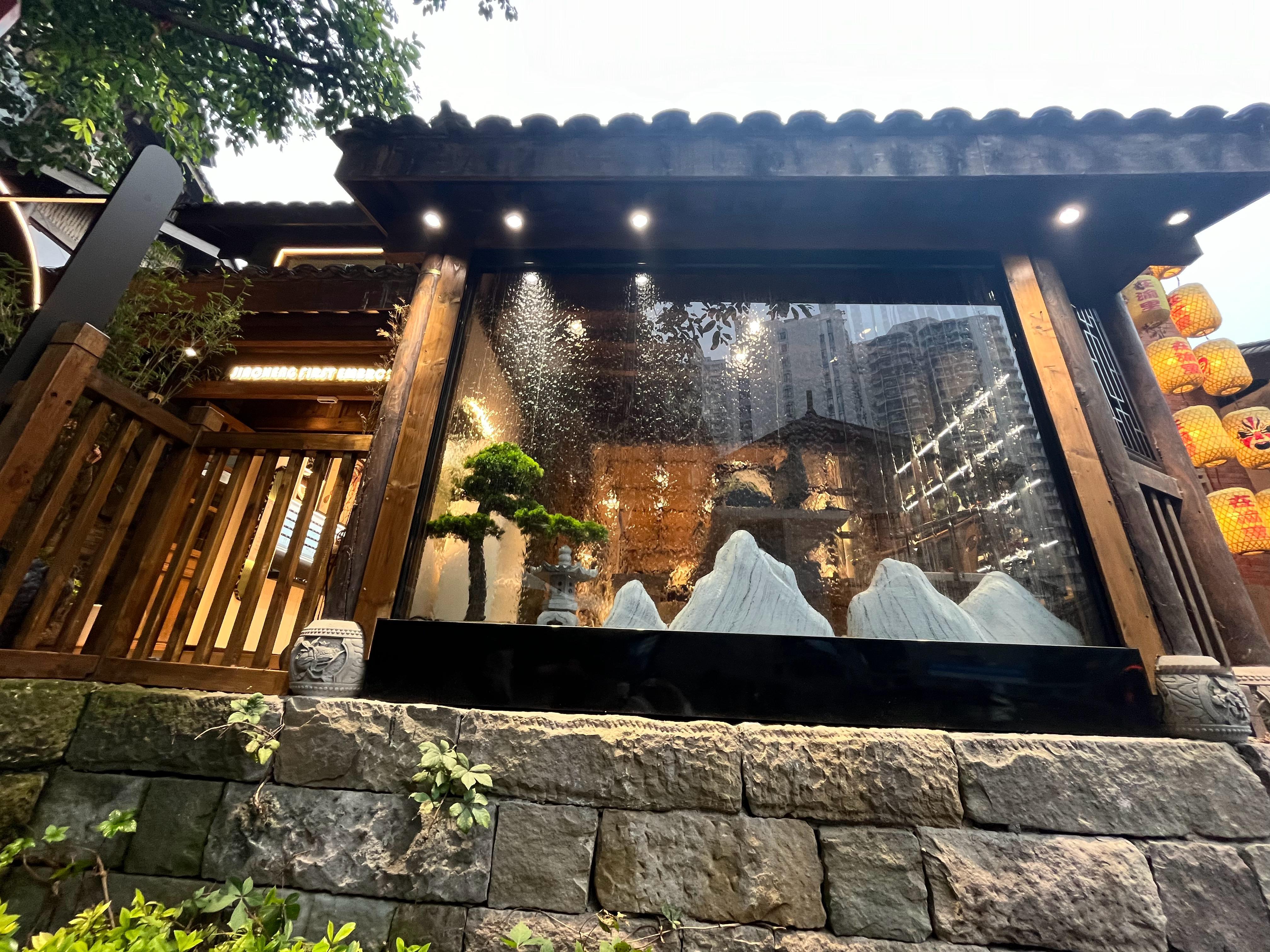 在干嘛呀  我的小[猪头][猪头] ​​​