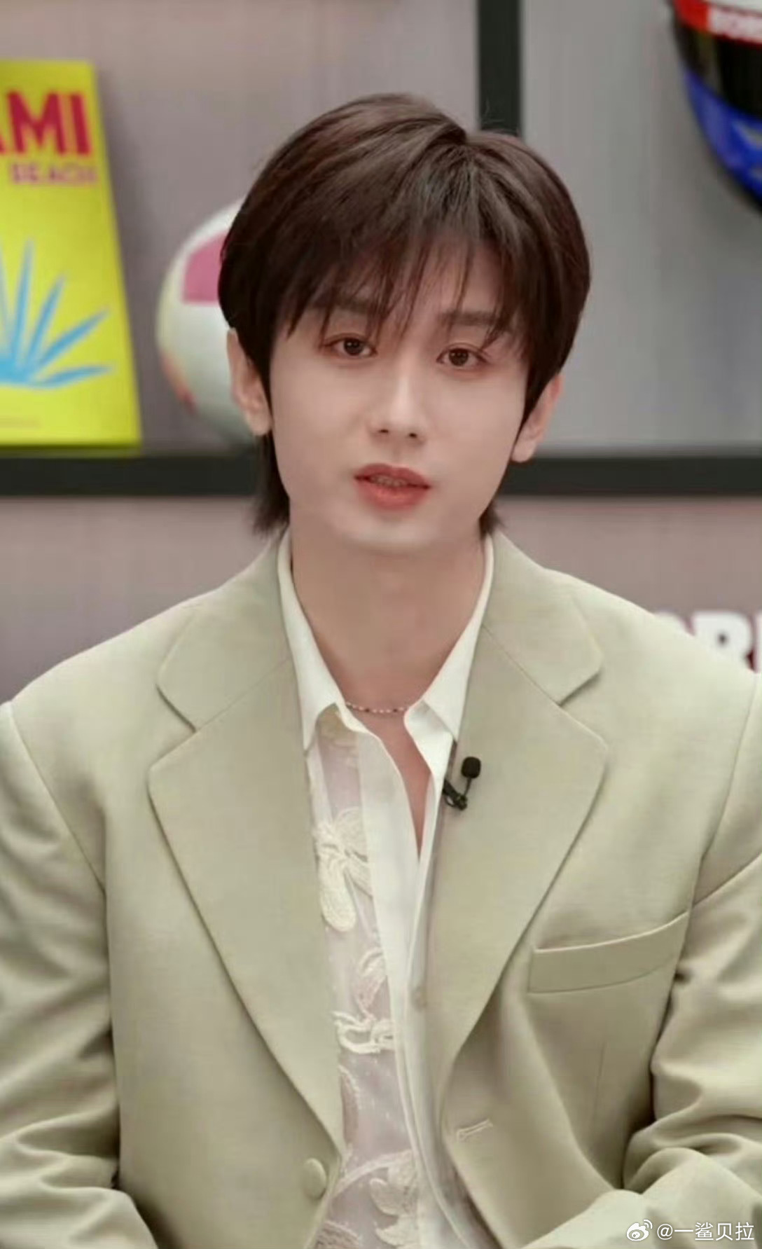 感觉面部没有骨头支撑的样子 