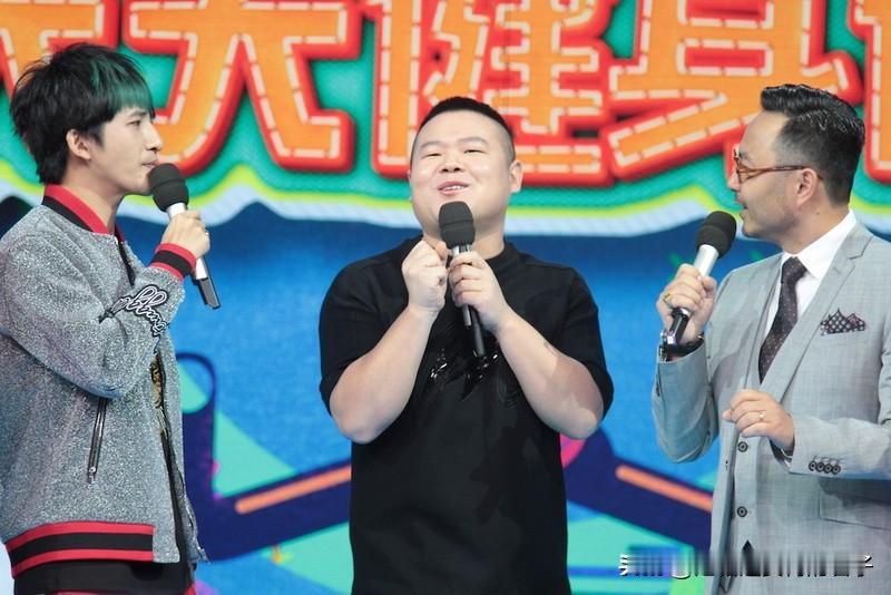 赵雅芝岳云鹏合唱《千年等一回》 赵雅芝和岳云鹏合唱《千年等一回》，这组合简直太奇