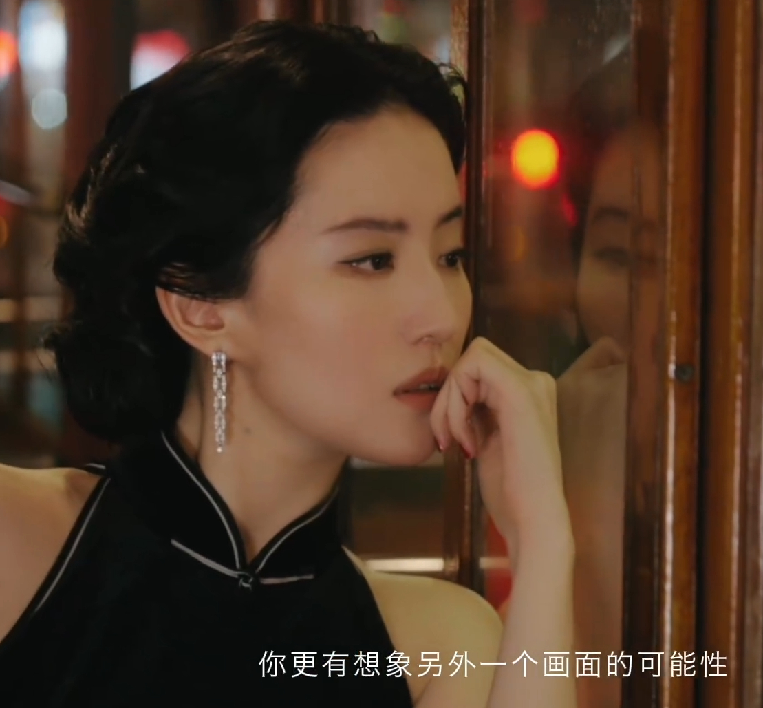 每一帧都是仙品。而这种级别表演的层次，来自于她的沉淀、思考和体会，而非浸染于名利