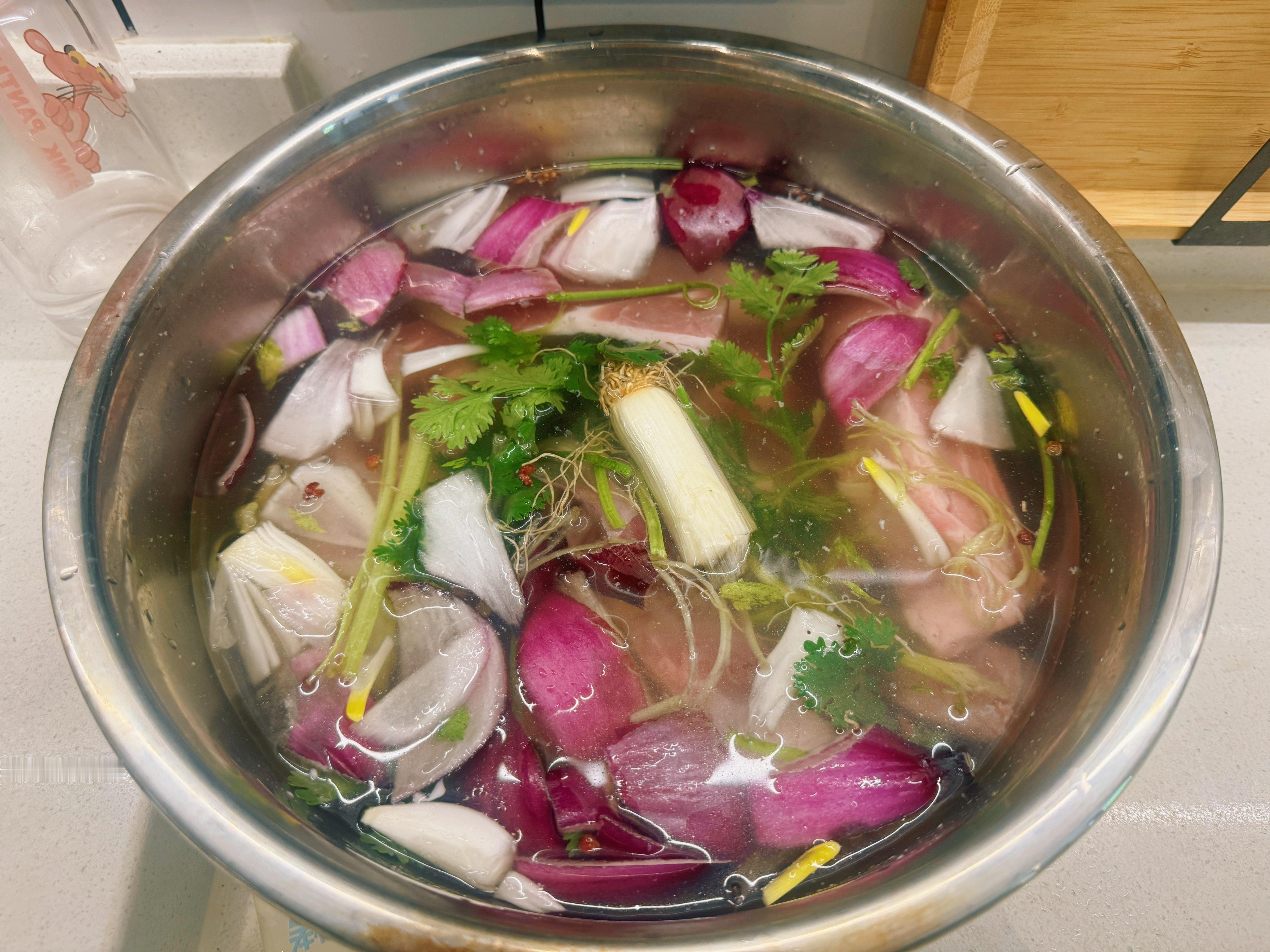 看老饭骨视频学着做了一次手把羊肉，绝了。