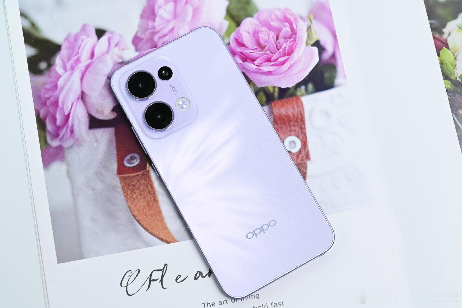 OPPO Reno13蝶蝶紫，真的好好看啊，尤其女生看到应该会非常喜欢吧[偷笑]