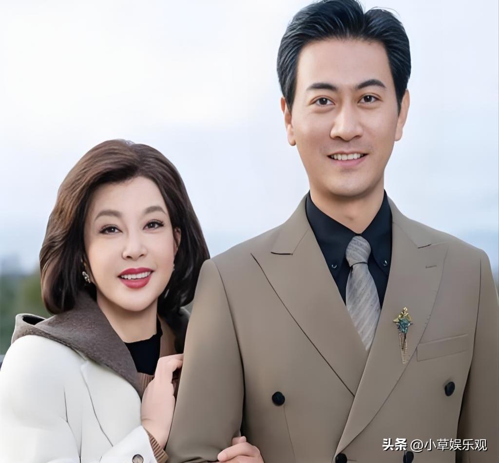 李小利点赞“和刘晓庆演戏是工伤”这事，乍一听挺损，仔细一品，全是智慧。

网友们