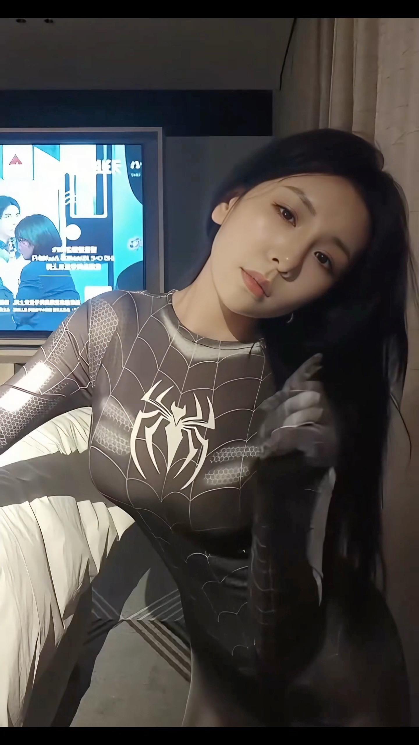 喜欢小动物吗？例如小🐱小🐶小🕷️