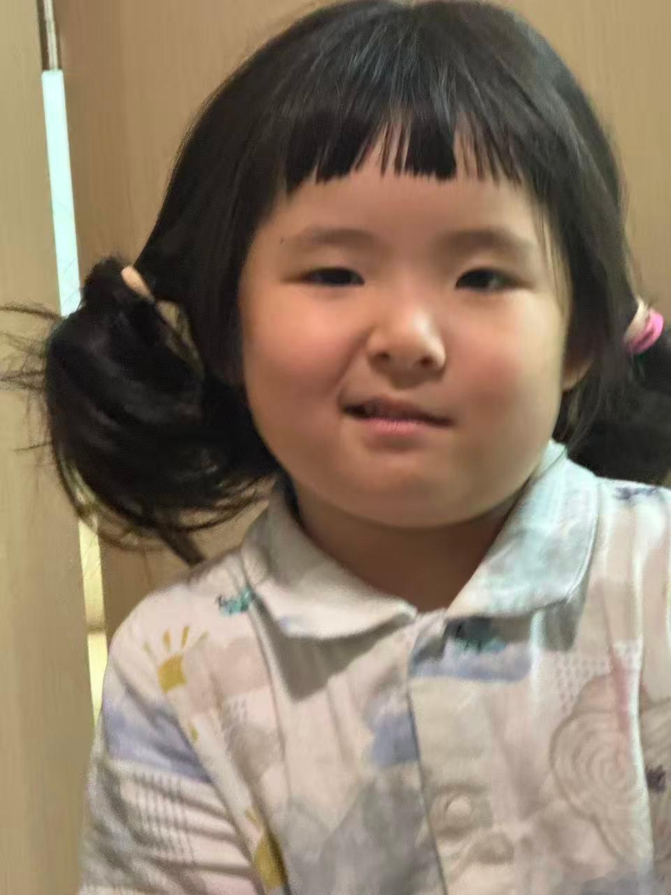 虽然早上嗓子疼是因为一小块痰但现在也不怎么舒服最近还是不上学校附近凑热闹了…… 