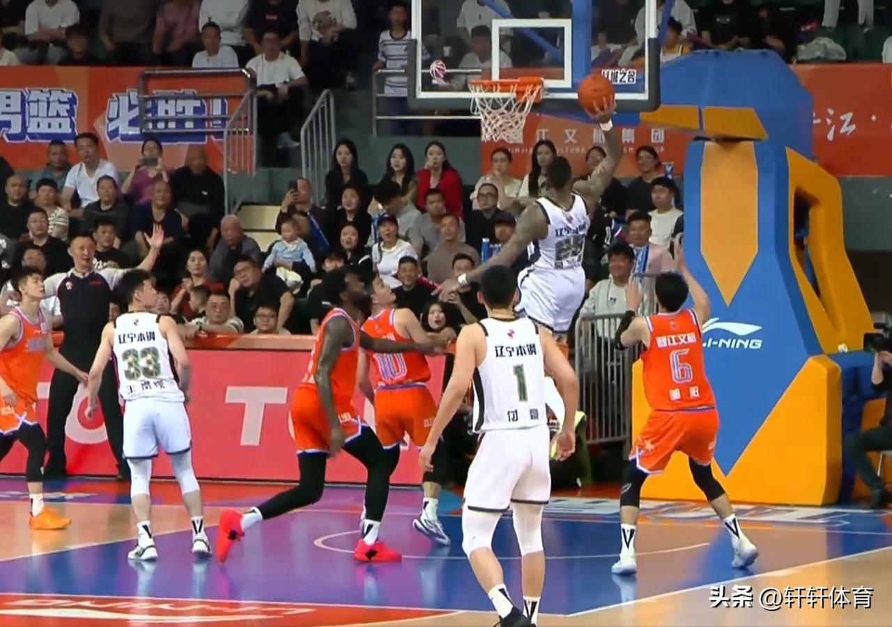 今天看了辽宁男篮客场挑战福建男篮的比赛，真心话就是辽宁男篮现在想赢一场比赛是真的