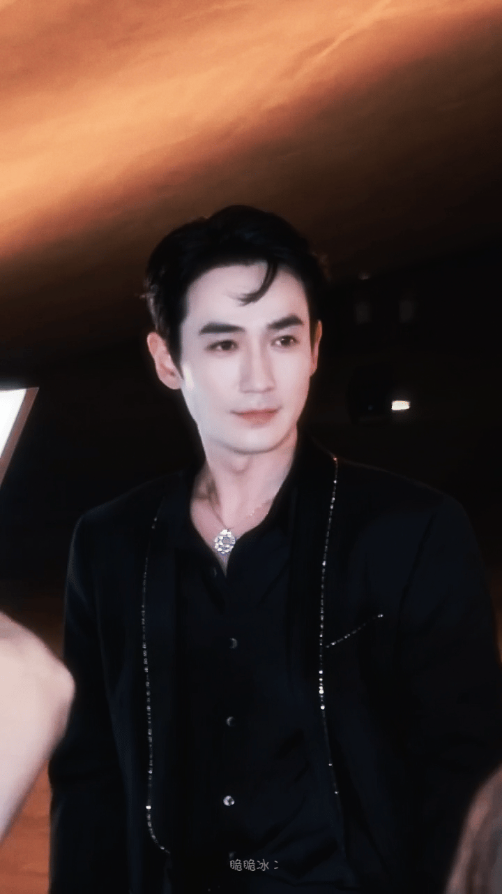 朱一龙雅诗兰黛全球护肤代言人好漂亮[捂嘴哭] ​​​