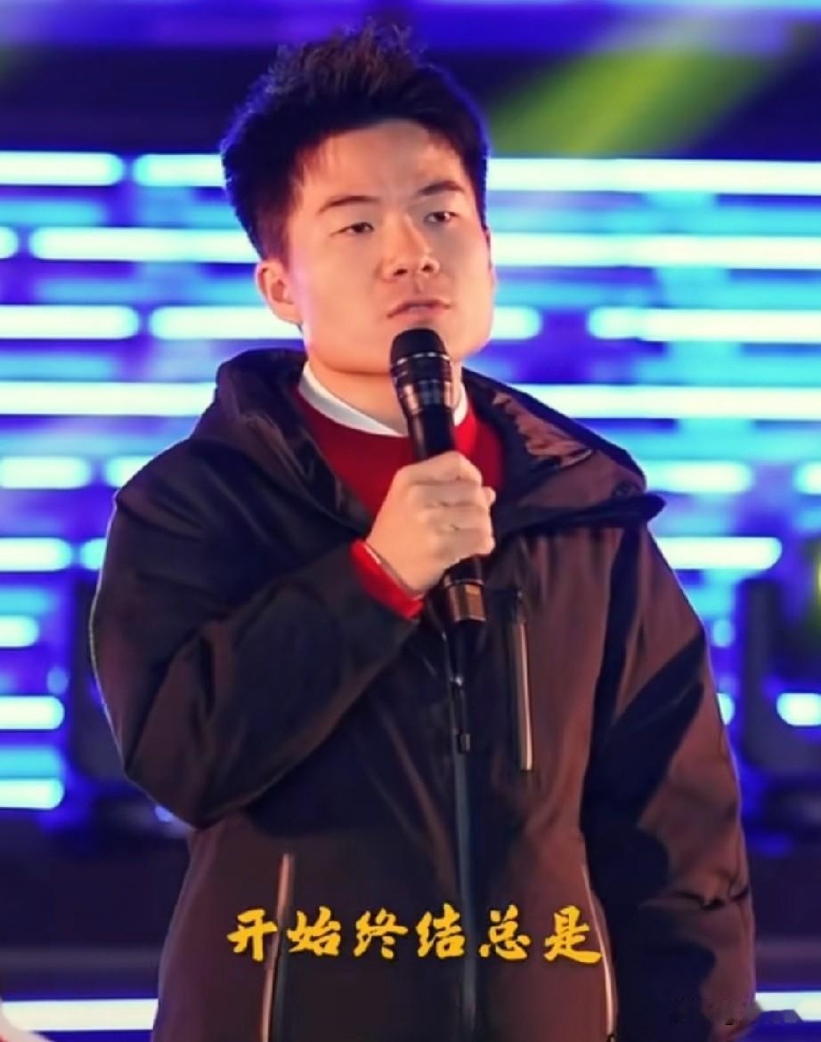《功夫女足》热映，星爷的两个超级粉丝撒贝宁、董宇辉曾经都唱过《一生所爱》。所以说