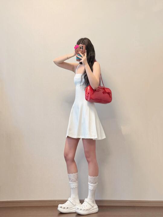 高妹可以永远相信我的连衣裙因为我173cm‼️