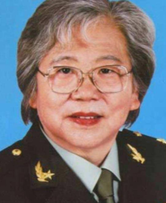 你见过贪污上亿元军费的高级将领，在接受调查时，竟被一个名字吓得脸色骤变吗？200