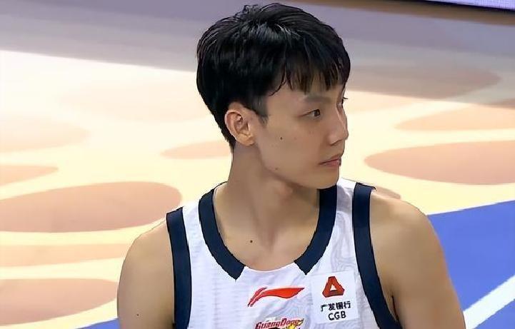 奎因准三双，广东轻取广州！萨姆纳伤情出炉，杜锋朱芳雨松口气
惊了！广东94-80