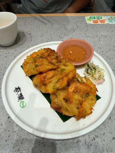 周末专门绕去吃蔡澜越南粉，我对他家真的有执念，我本身就超爱吃越南粉，而且每次来他