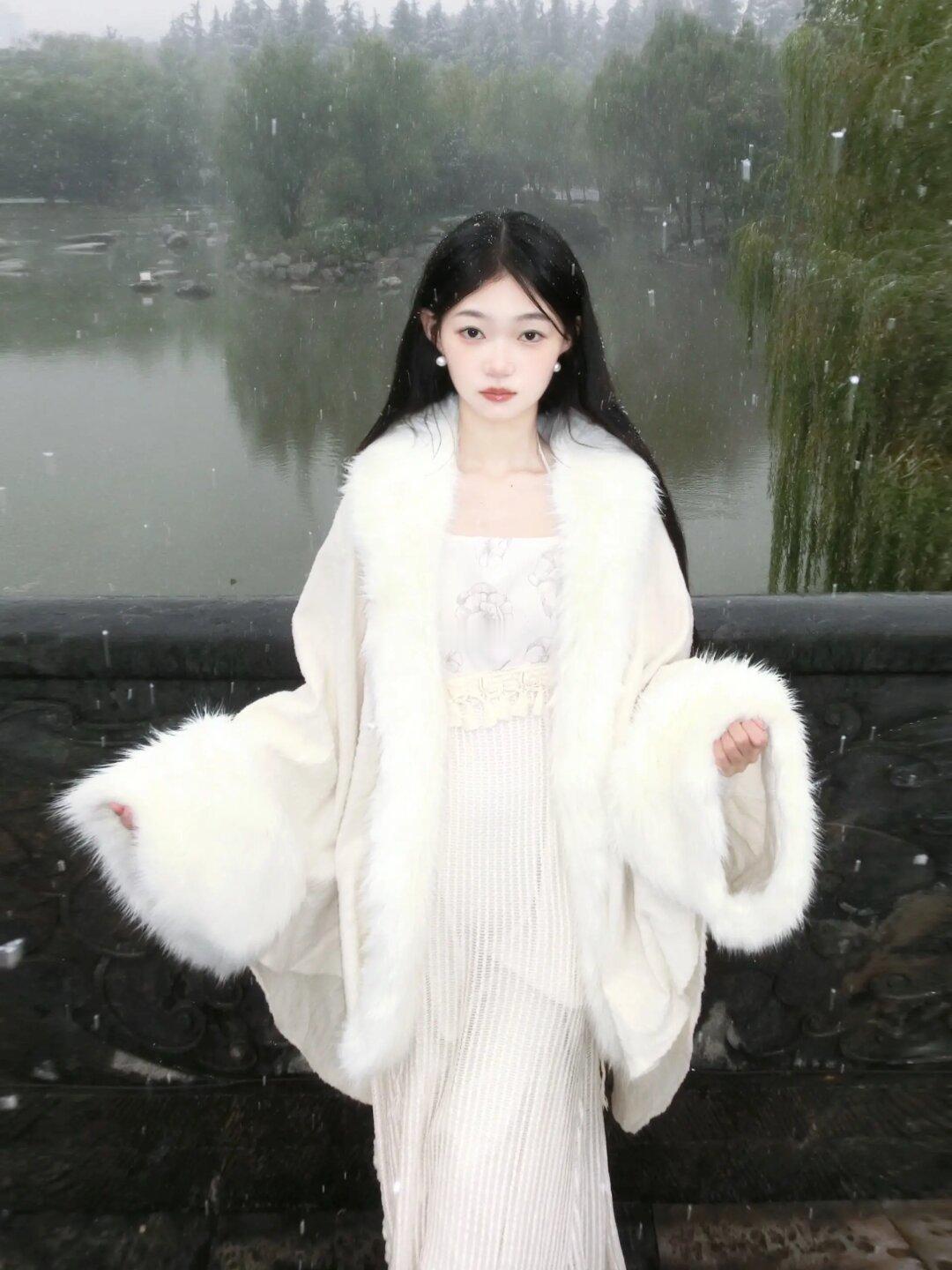 小说里的白月光女主