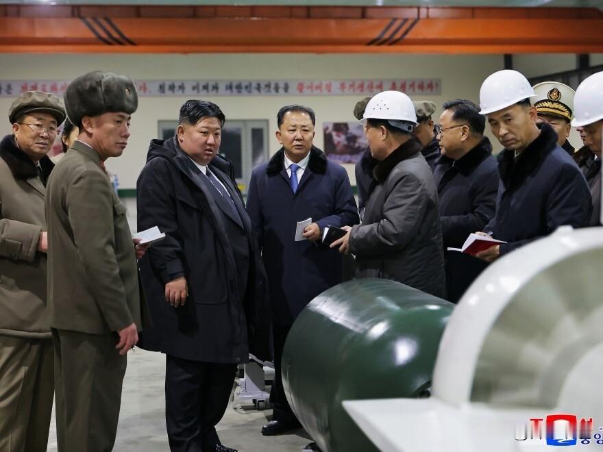 朝鲜和韩国之间的核潜艇军备竞赛升温

2025年12月25日，朝鲜官方媒体（朝中