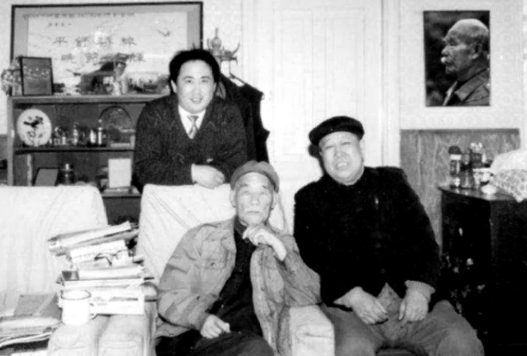 1978年，开国中将孙毅去理发，剪完后觉得头发还有点长，就让理发师再修一下，没想