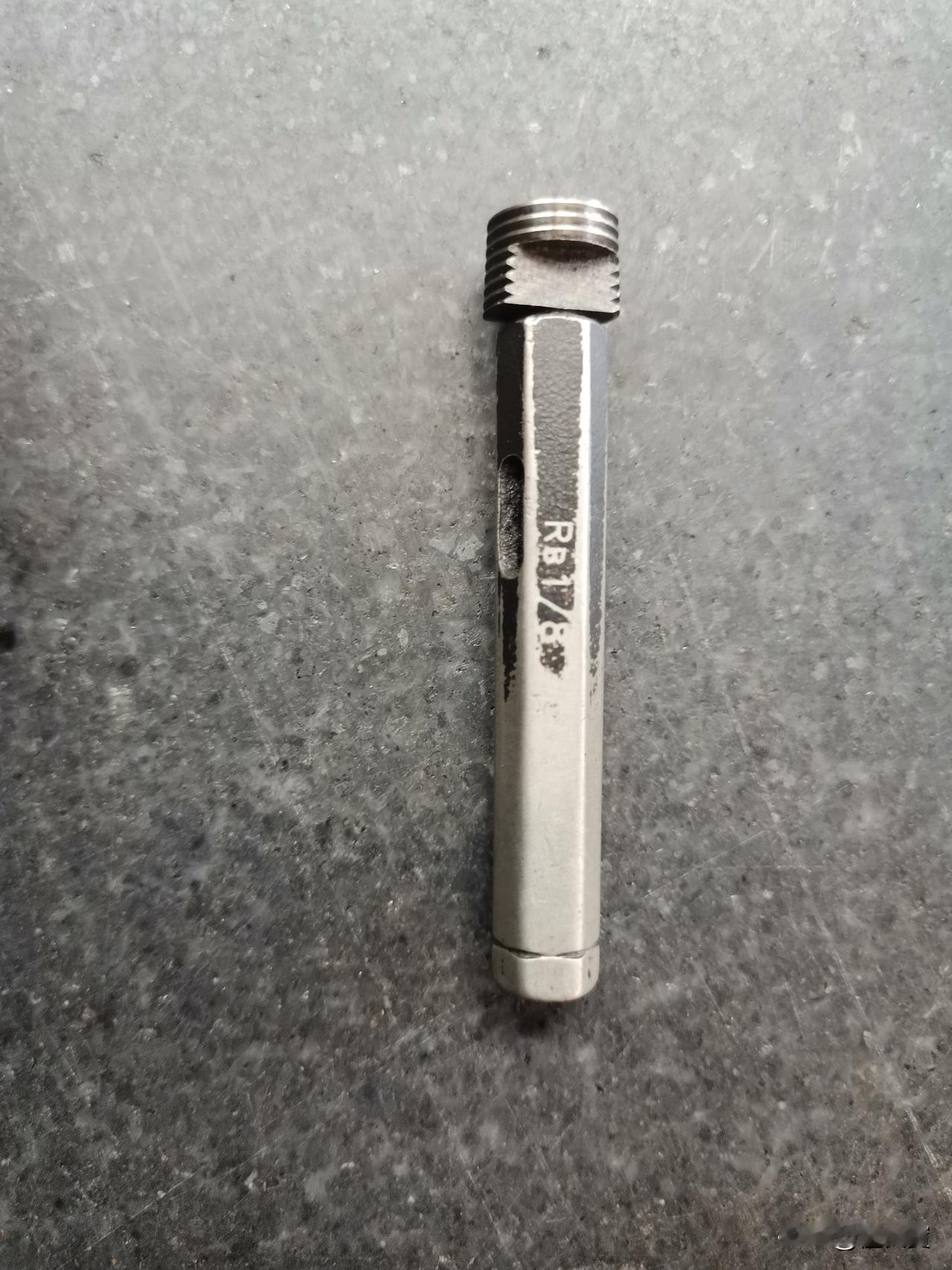 从镗床工转行做品检员，学到了很多东西。
首先，要学会看懂图纸上所有的尺寸，也是磨