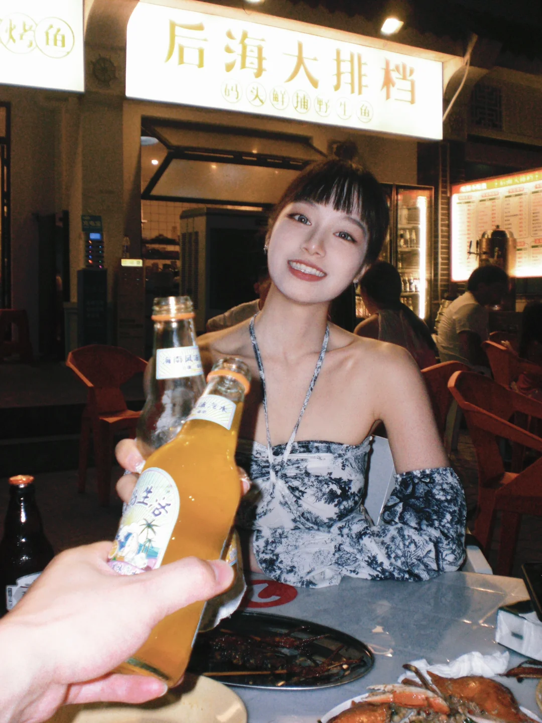 夏天怎么能不去大排档拍照呢～🍻✧*｡附滤镜