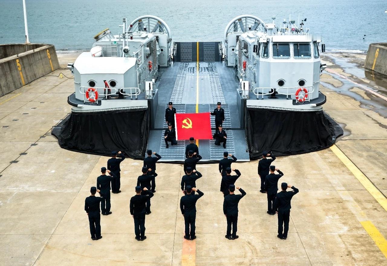南海野马烽火问鼎计划小小红船已变身巍巍巨轮