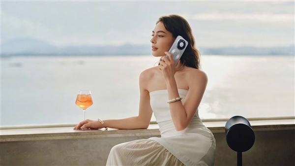 华为Mate 80系列外观和核心信息基本明朗了，这次设计回归星环，还新增了一个外