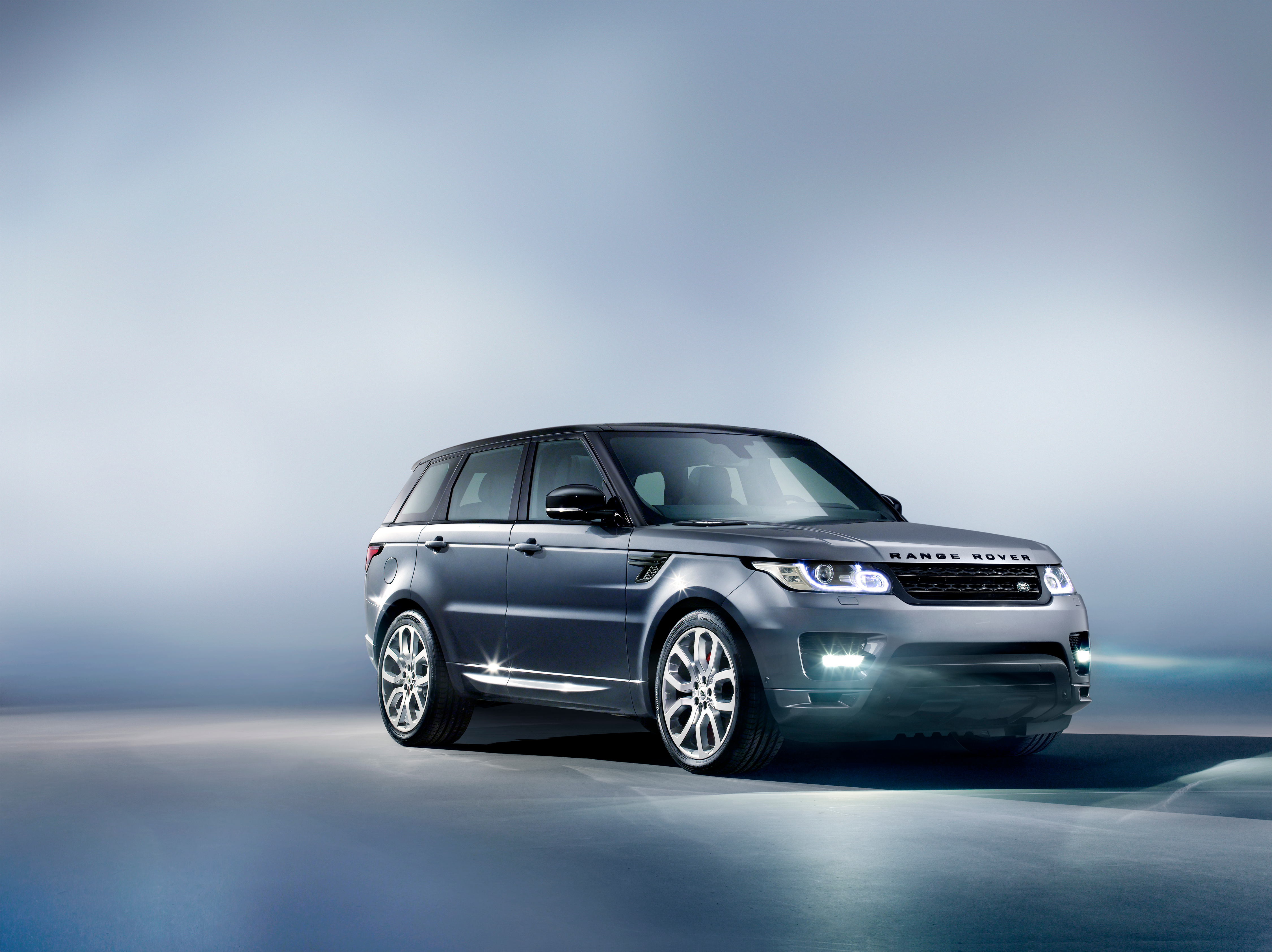 Land Rover Range Rover Sport这代揽运还是不错的气场方