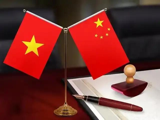 越南为啥不把中国的警告当回事？问题可能出在咱们自己身上！按理说，中越贸易额去年突