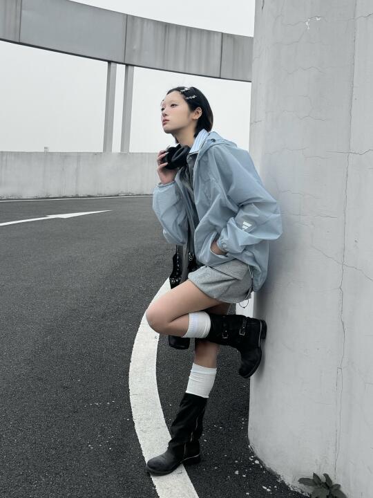 🛫钢筋水泥里的轻松自在^_～🏙️