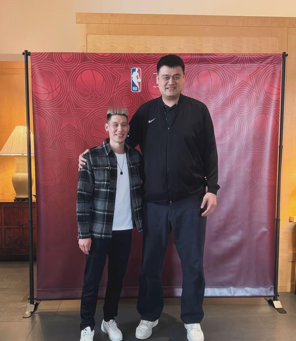 让林书豪当教练，中国男篮会比现在更强吗。最近看到好多人在说林书豪指导杨瀚森，也指