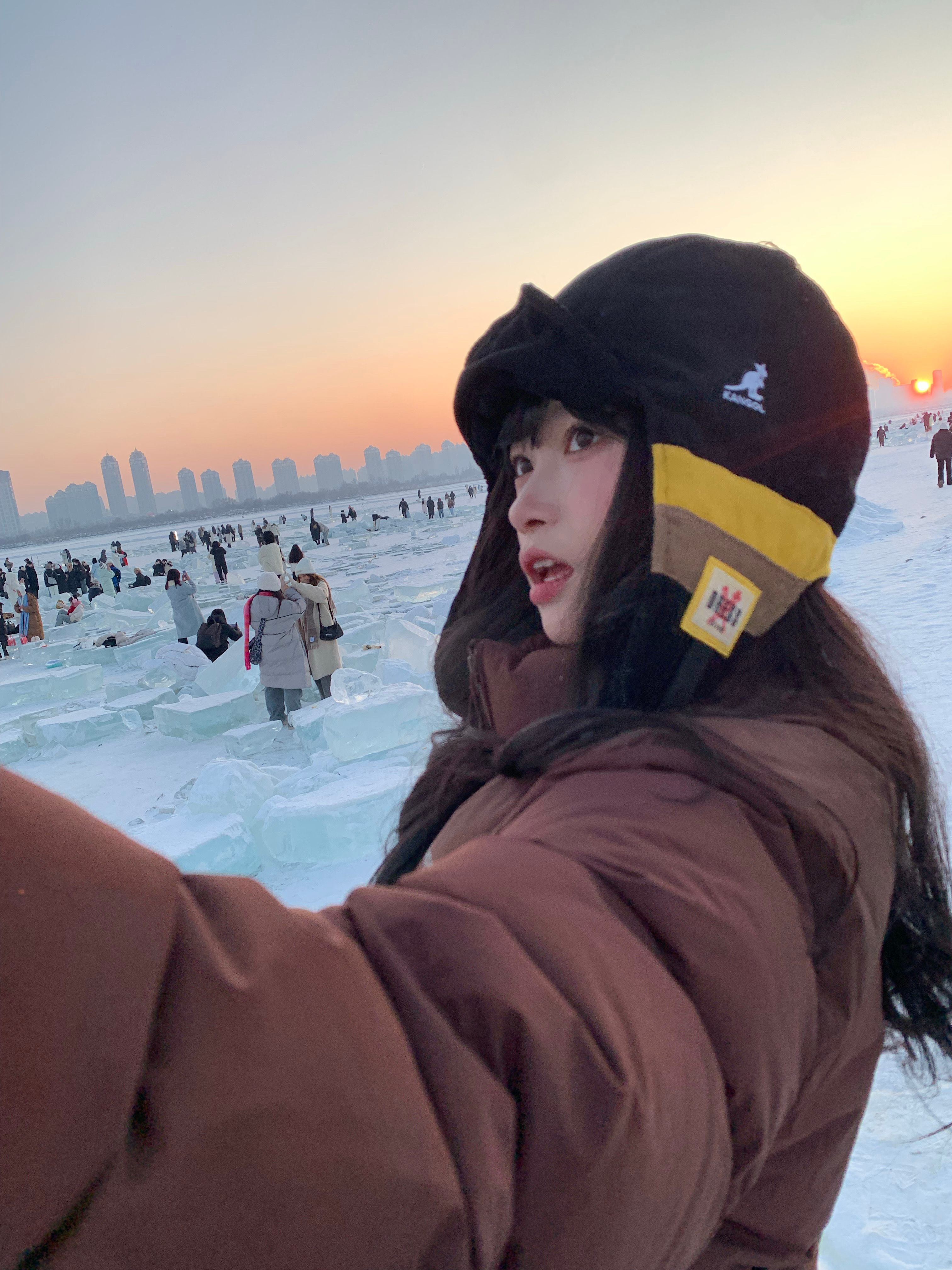 感冒发烧了好久好久最近账号更新都很慢很慢给你们看哈尔滨的落日每天都能看到这么美的